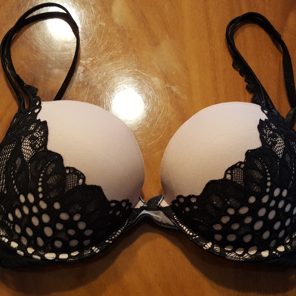 Victoria's Secret very sexy push-up 32D